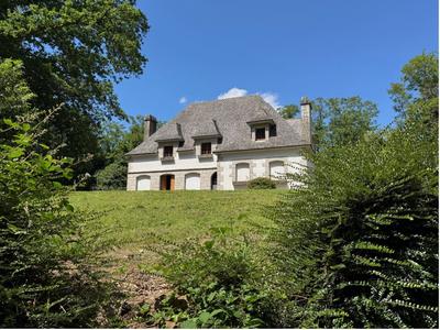 Manoir - 405 m² - 11 pièces