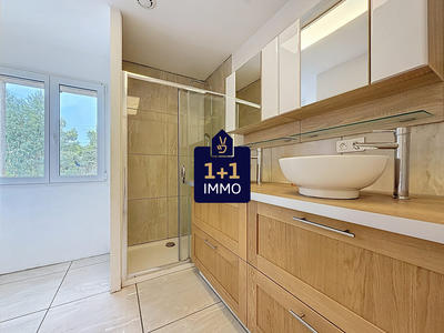 Villa - 261 m² - 11 pièces