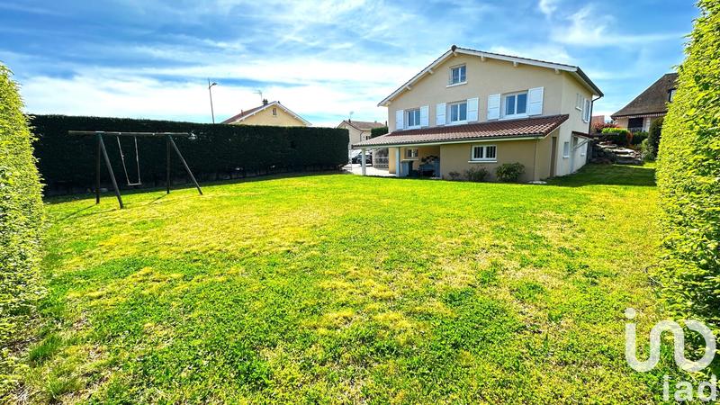 Maison - 178 m² - 8 pièces