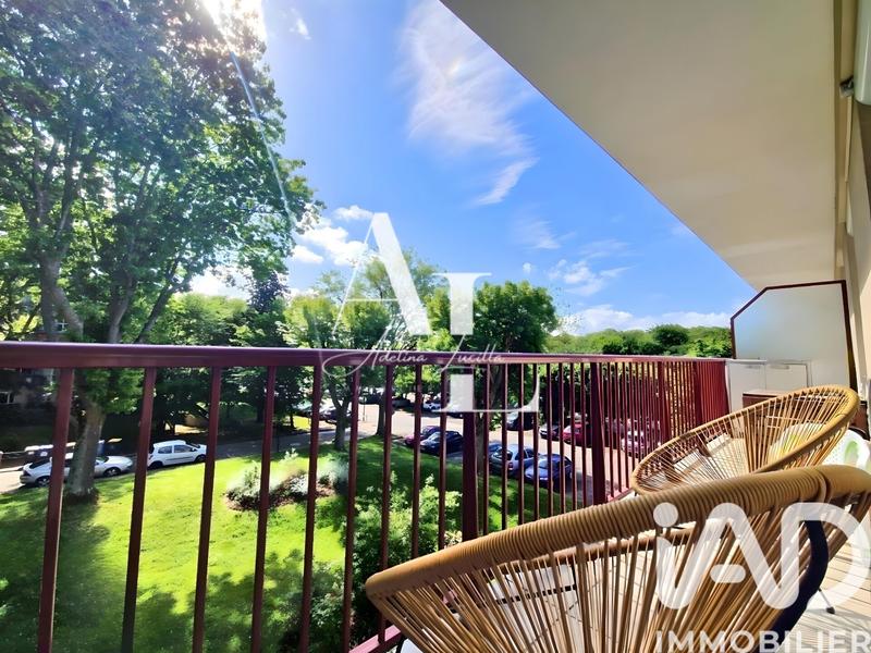 Appartement - 95 m² - 5 pièces