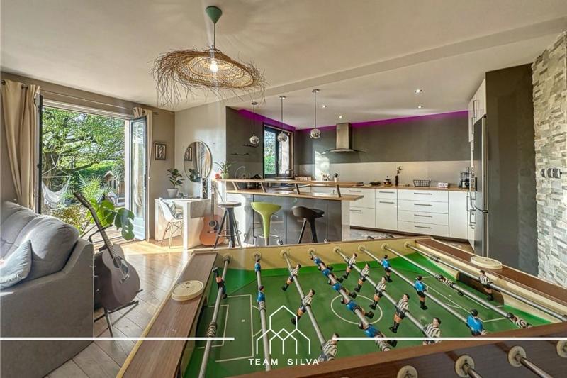 Maison - 92 m² - 4 pièces