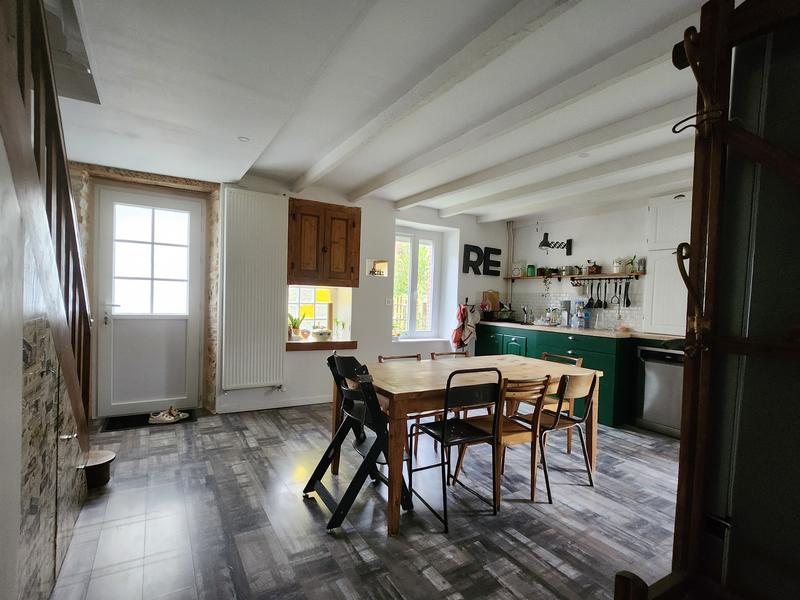 Maison - 102 m² - 6 pièces