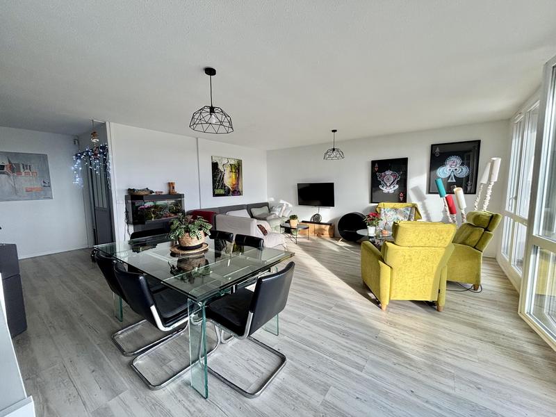 Appartement - 96 m² - 5 pièces