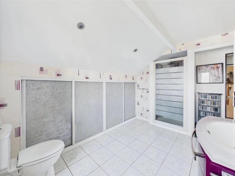 Maison - 95 m² - 5 pièces