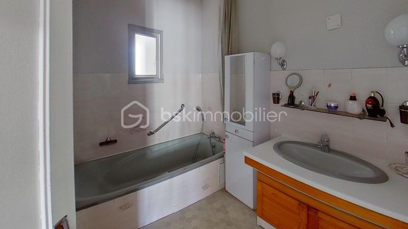 Maison - 127 m² - 7 pièces