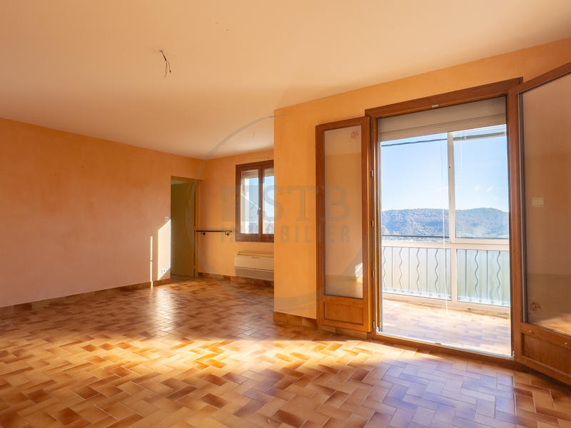 Maison - 83 m² - 4 pièces