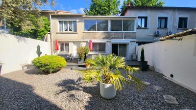 Maison - 136 m² - 5 pièces