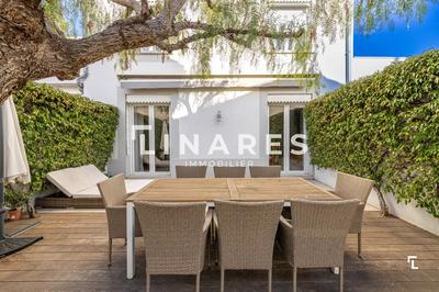 Appartement - 100 m² - 4 pièces