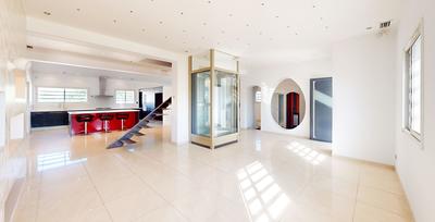Villa - 205 m² - 5 pièces