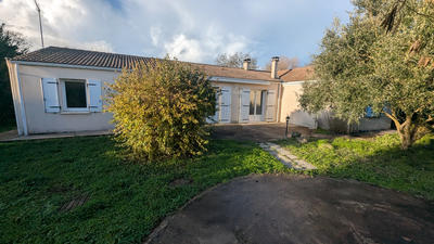 Maison - 1 395 m² - 7 pièces