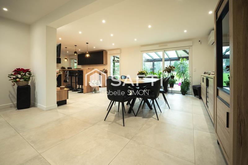 Maison - 200 m² - 7 pièces