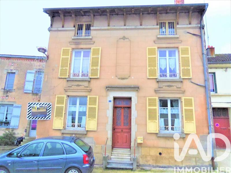 Maison - 286 m² - 9 pièces