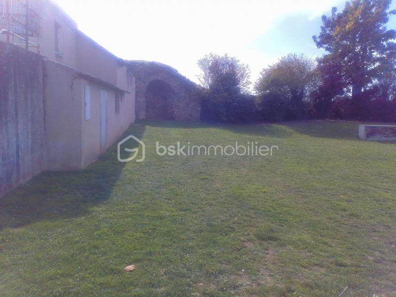 Château - 87 m² - 4 pièces