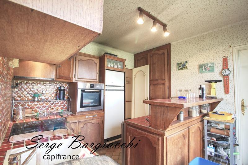 Maison - 200 m² - 8 pièces