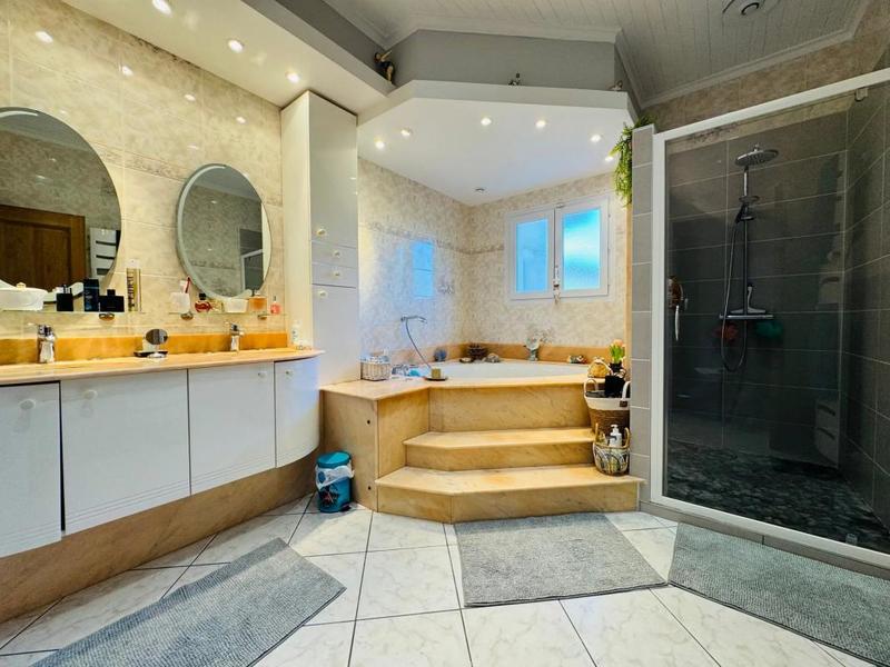 Maison - 160 m² - 3 pièces