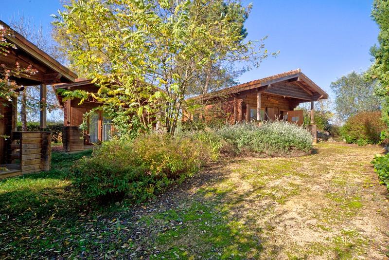 Maison - 340 m² - 10 pièces