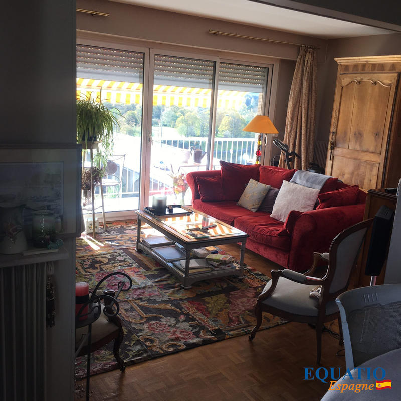 Appartement - 110 m² - 6 pièces