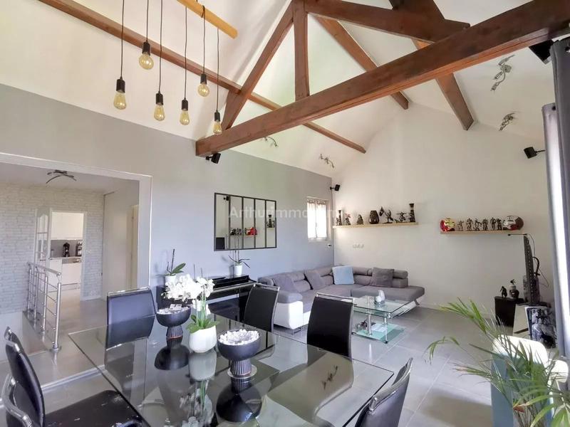 Maison - 110 m² - 6 pièces