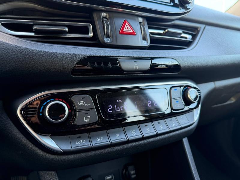 Hyundai i30 1.5dpi 110ch Creative + Sièges et volant chauffants
