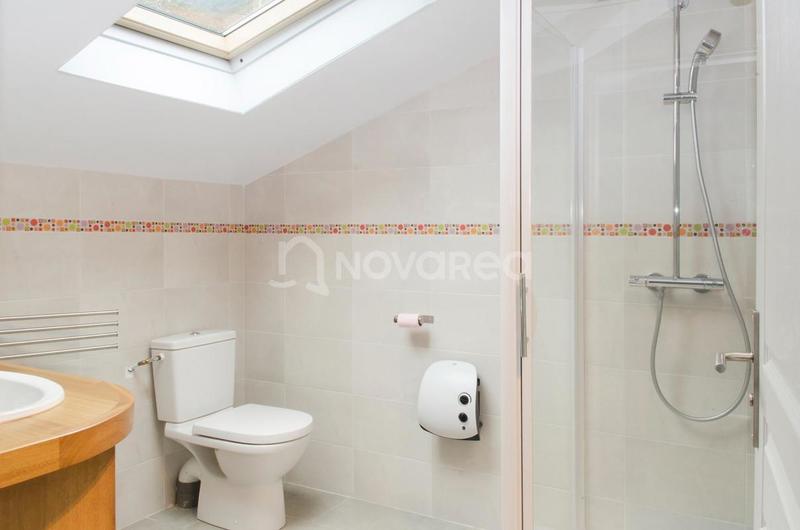 Maison - 376 m² - 14 pièces