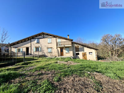 Maison - 200 m² - 7 pièces