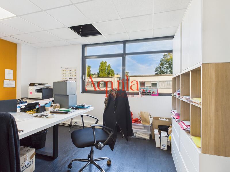 Bureau - 225 m² - 10 pièces