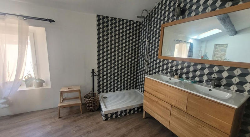 Maison - 150 m² - 4 pièces