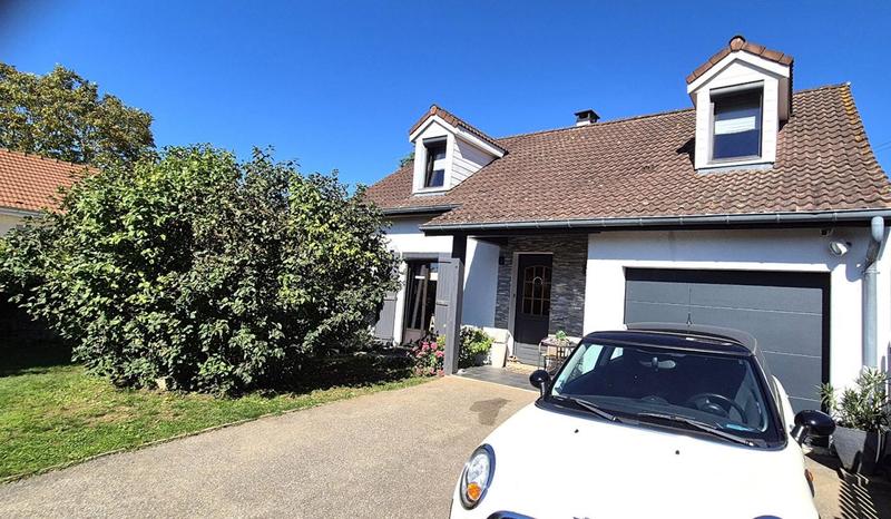 Maison - 95 m² - 5 pièces