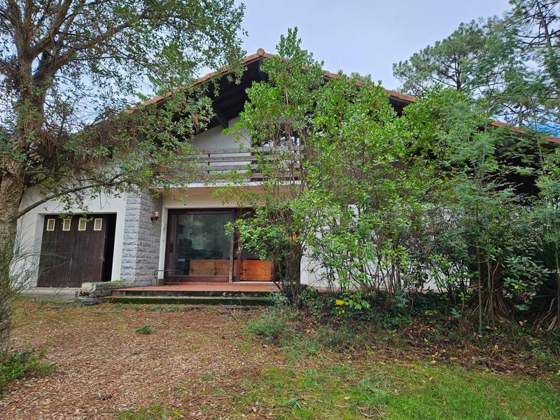 Maison - 130 m² - 8 pièces