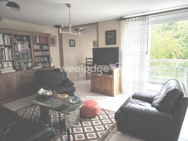 Appartement - 80 m² - 4 pièces