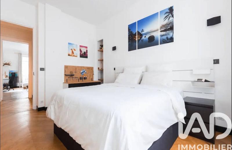 Appartement - 201 m² - 6 pièces