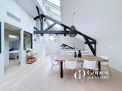 Loft - 113 m² - 4 pièces