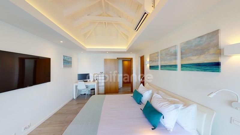 Villa - 206 m² - 4 pièces