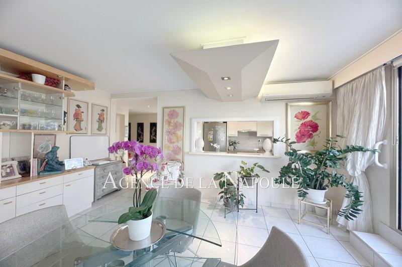 Appartement - 97 m² - 4 pièces