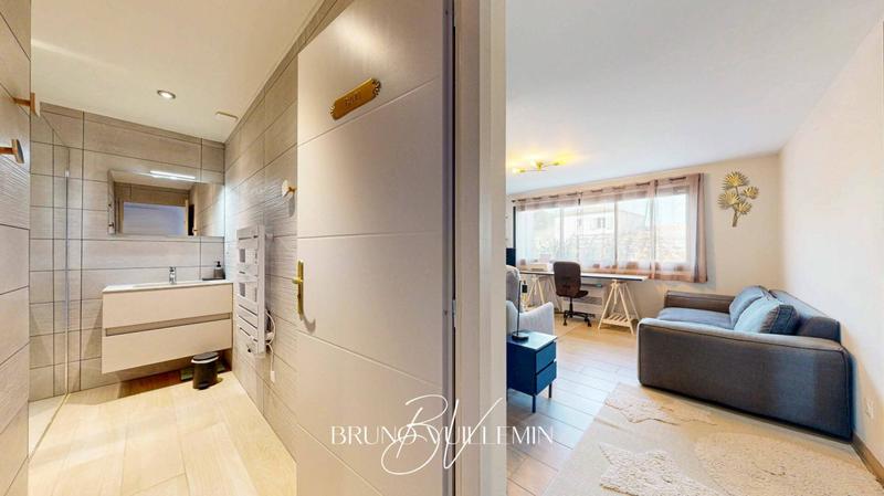 Villa - 219 m² - 7 pièces