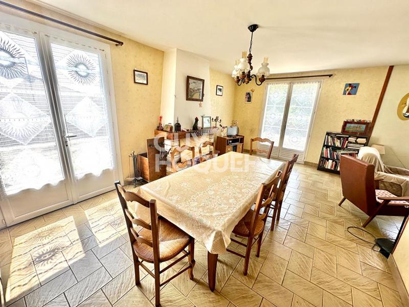 Maison - 121 m² - 7 pièces