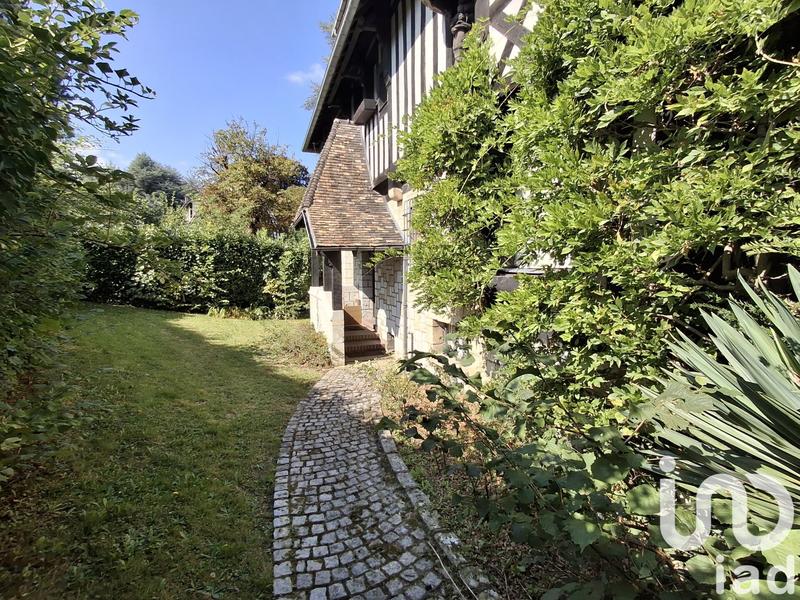 Maison de maîtres - 207 m² - 10 pièces