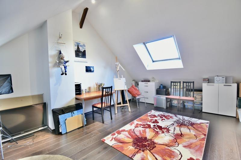 Maison - 200 m² - 9 pièces