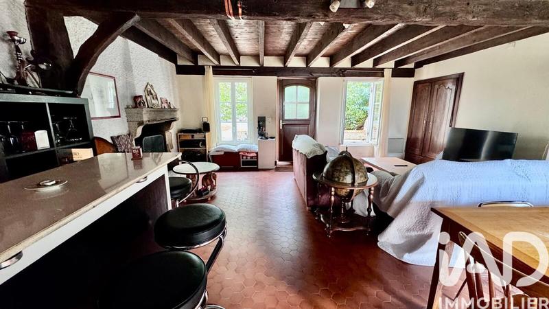 Château - 1 256 m² - 25 pièces