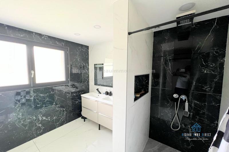 Maison traditionnelle - 147 m² - 5 pièces