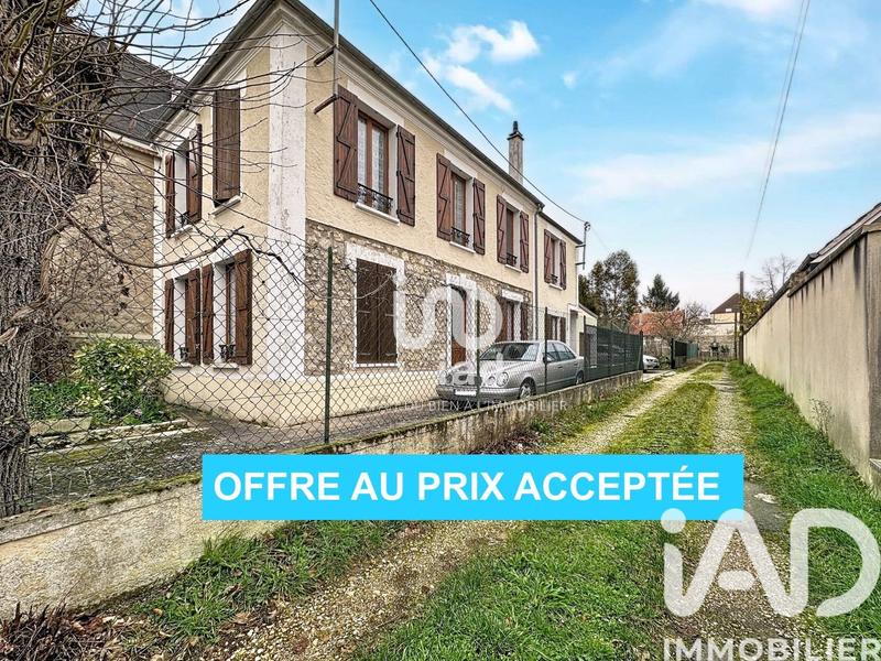 Maison - 112 m² - 8 pièces