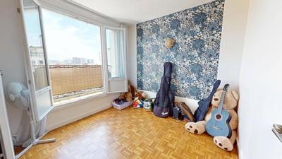 Appartement - 99 m² - 4 pièces