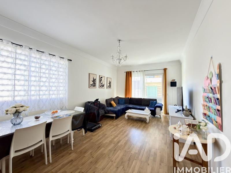 Appartement - 82 m² - 3 pièces