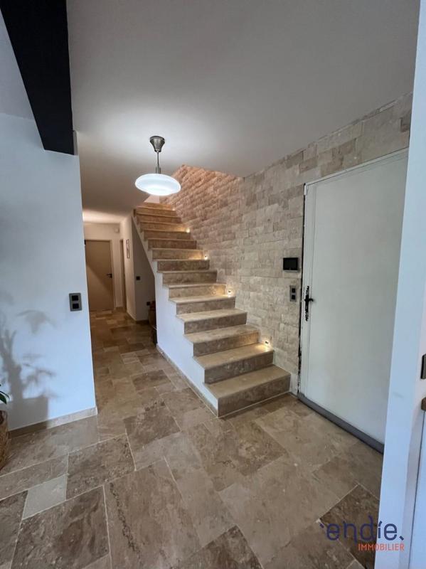 Maison - 140 m² - 4 pièces