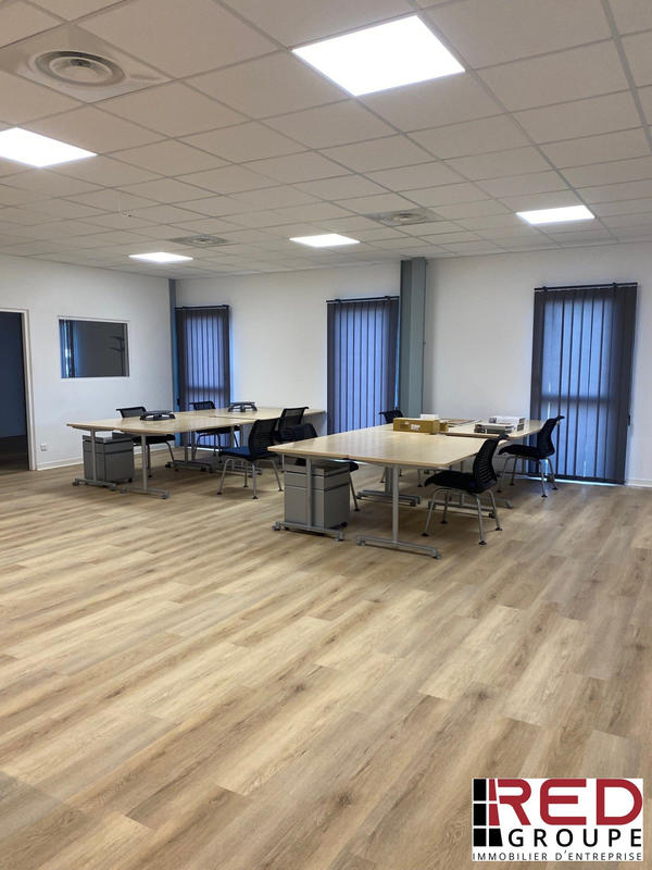 Bureau - 136 m²