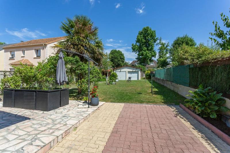 Maison - 191 m² - 9 pièces