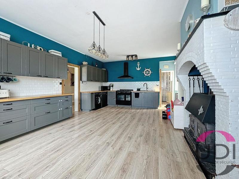 Maison - 175 m² - 5 pièces