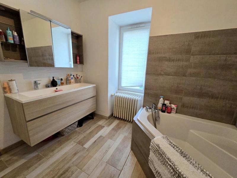 Maison - 141 m² - 5 pièces