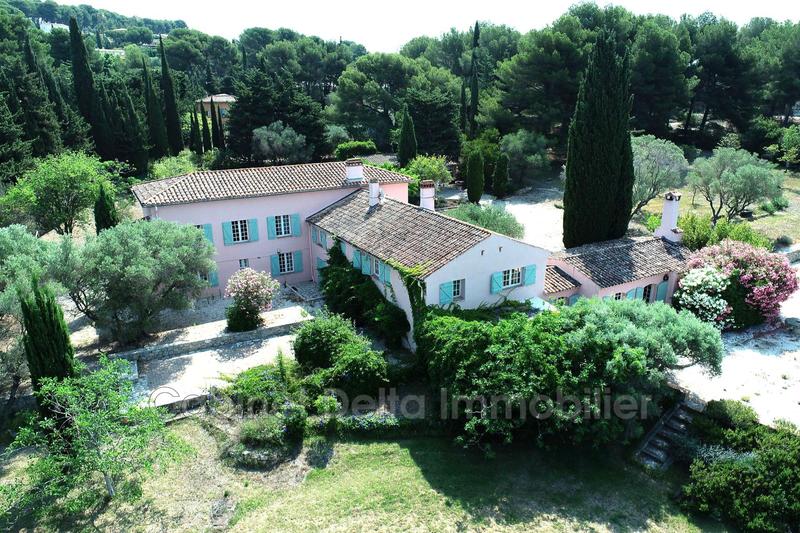 Bastide - 400 m² - 15 pièces