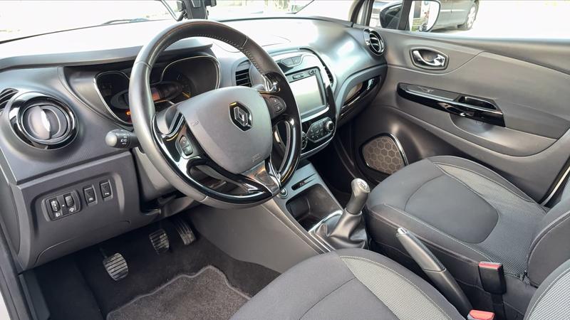 Renault Captur 0.9 TCe 90 Energy Intens - 5 places